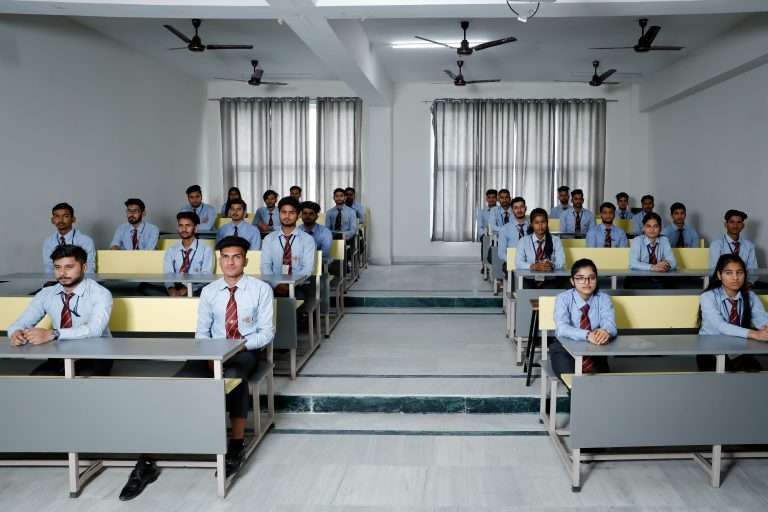 Best BBA Colleges In Dehradun| BBA in Business Analytics